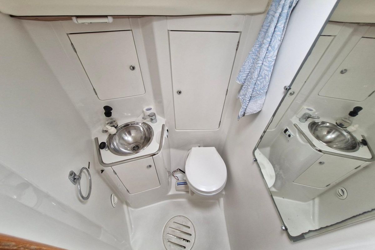 2002 Jeanneau Sun Odyssey 40