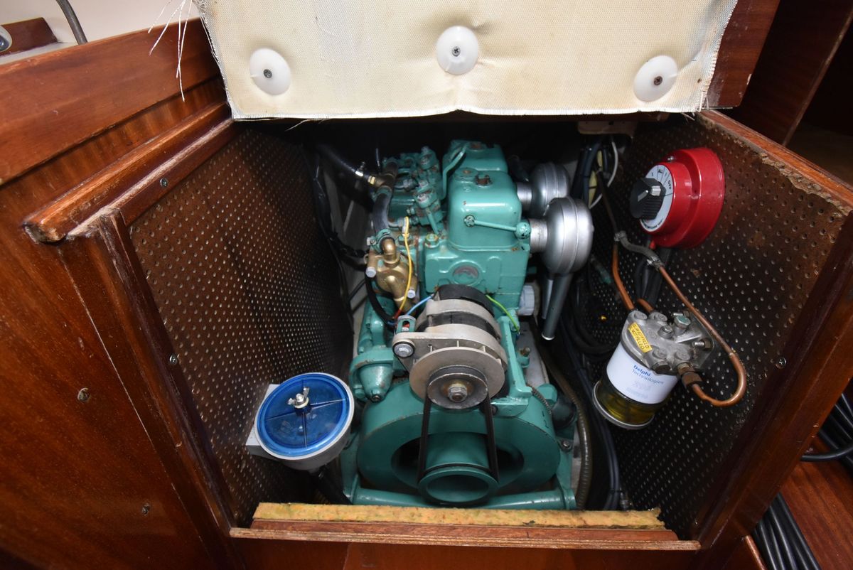 1979 Victoire 933 for sale in Verkoophaven Goliath Sneek, Netherlands 31 ft