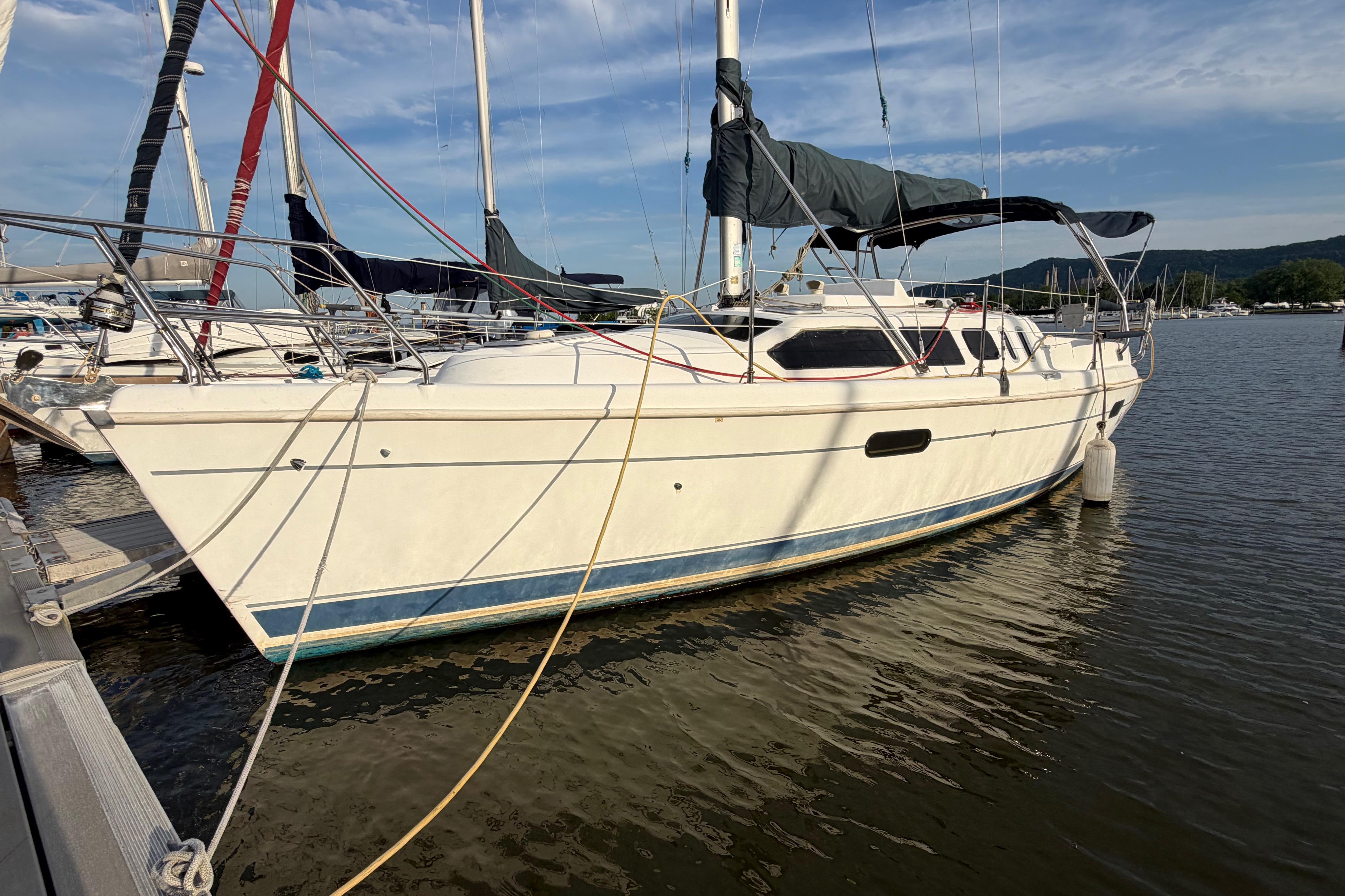 2000 Hunter 310 for sale in West Haverstraw, New York