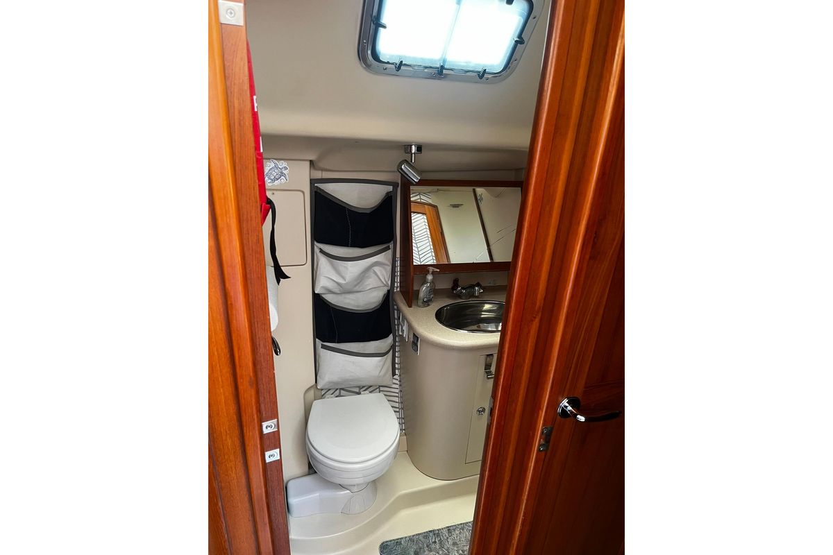 2006 Hunter 41 Deck Salon for sale in Cleveland, Ohio 40 ft