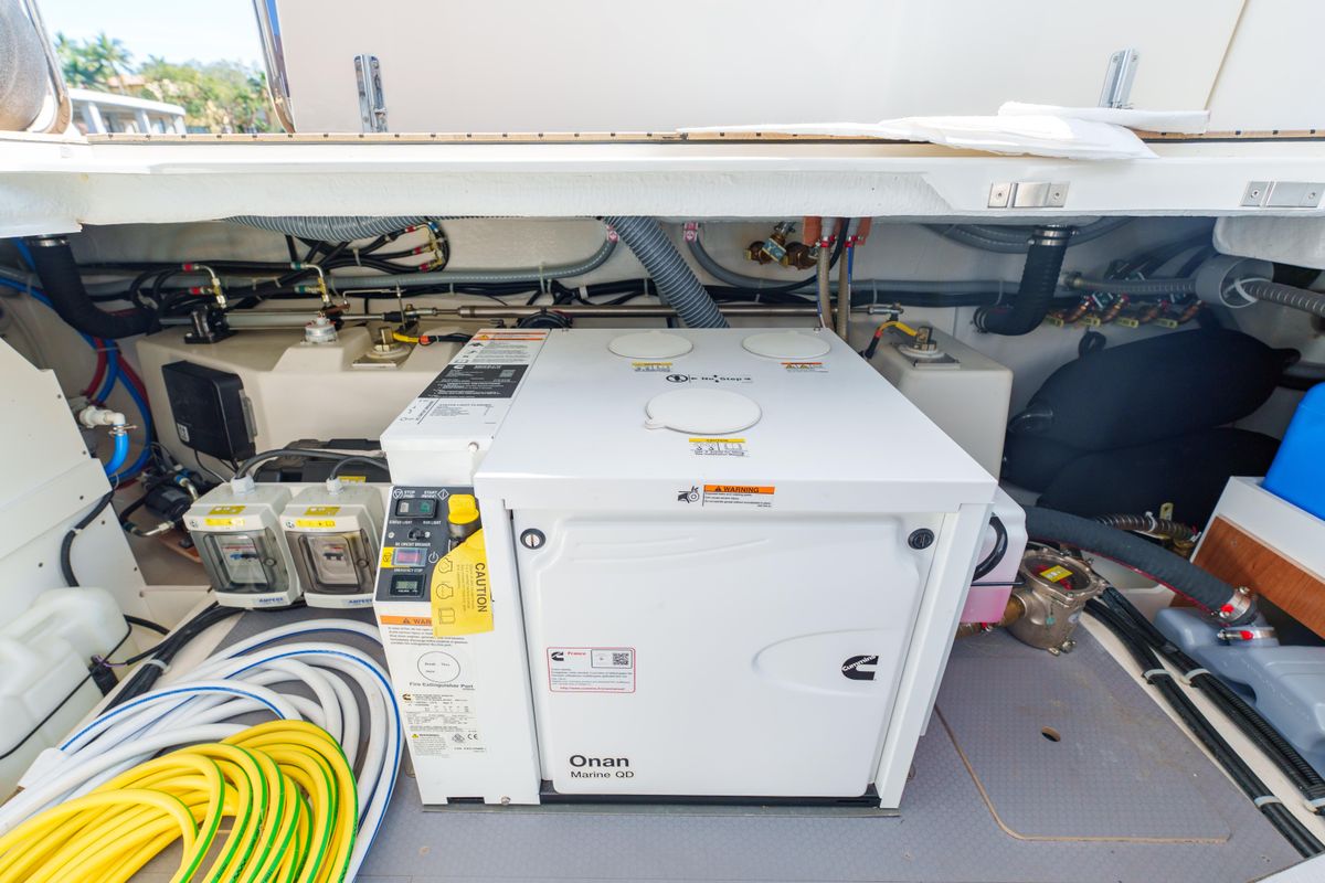 2025 Beneteau Swift Trawler 41 Fly