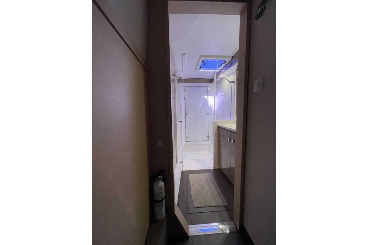 2019 Fountaine Pajot Lucia 40