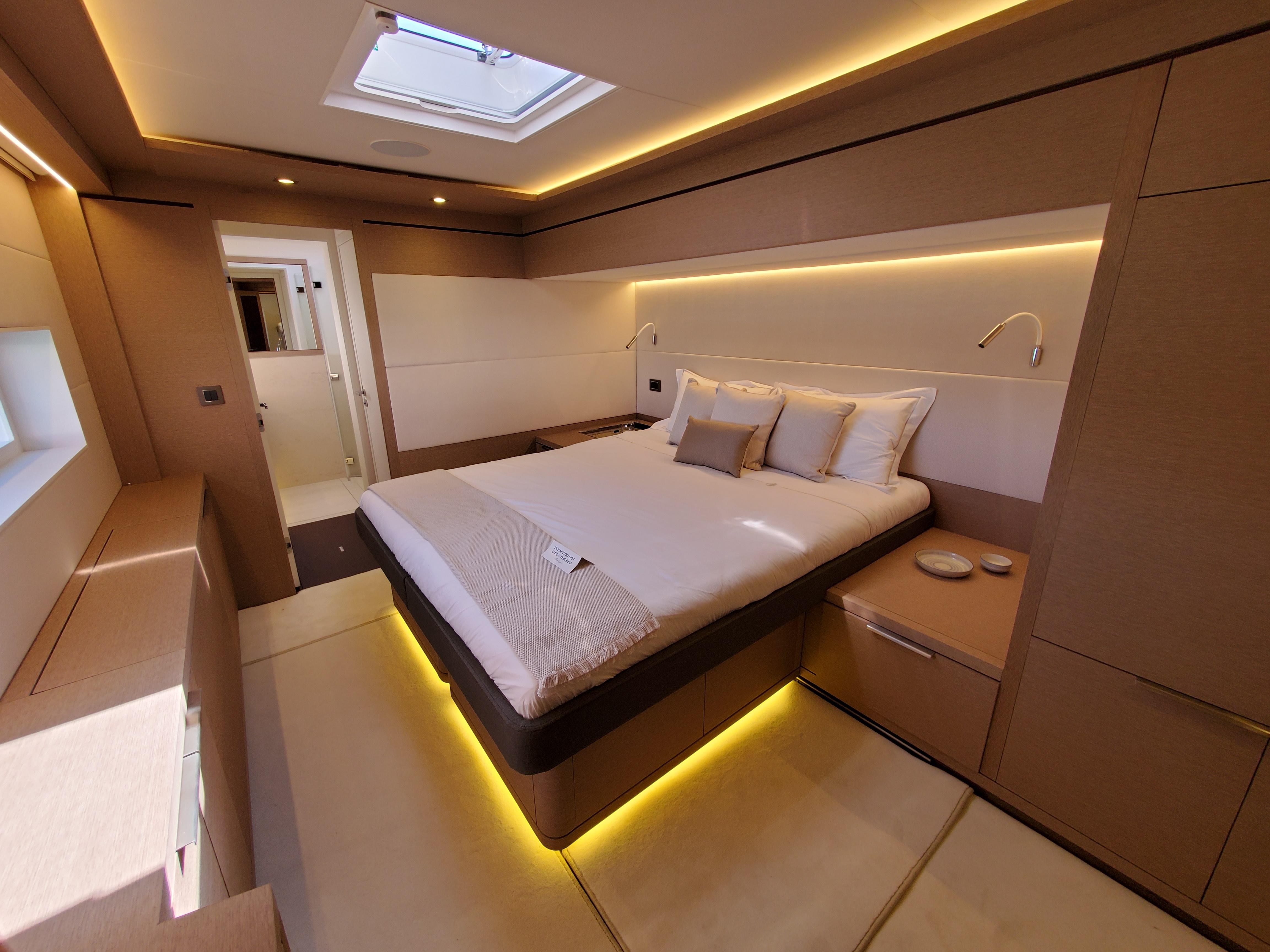 2020 Lagoon Seventy 7
