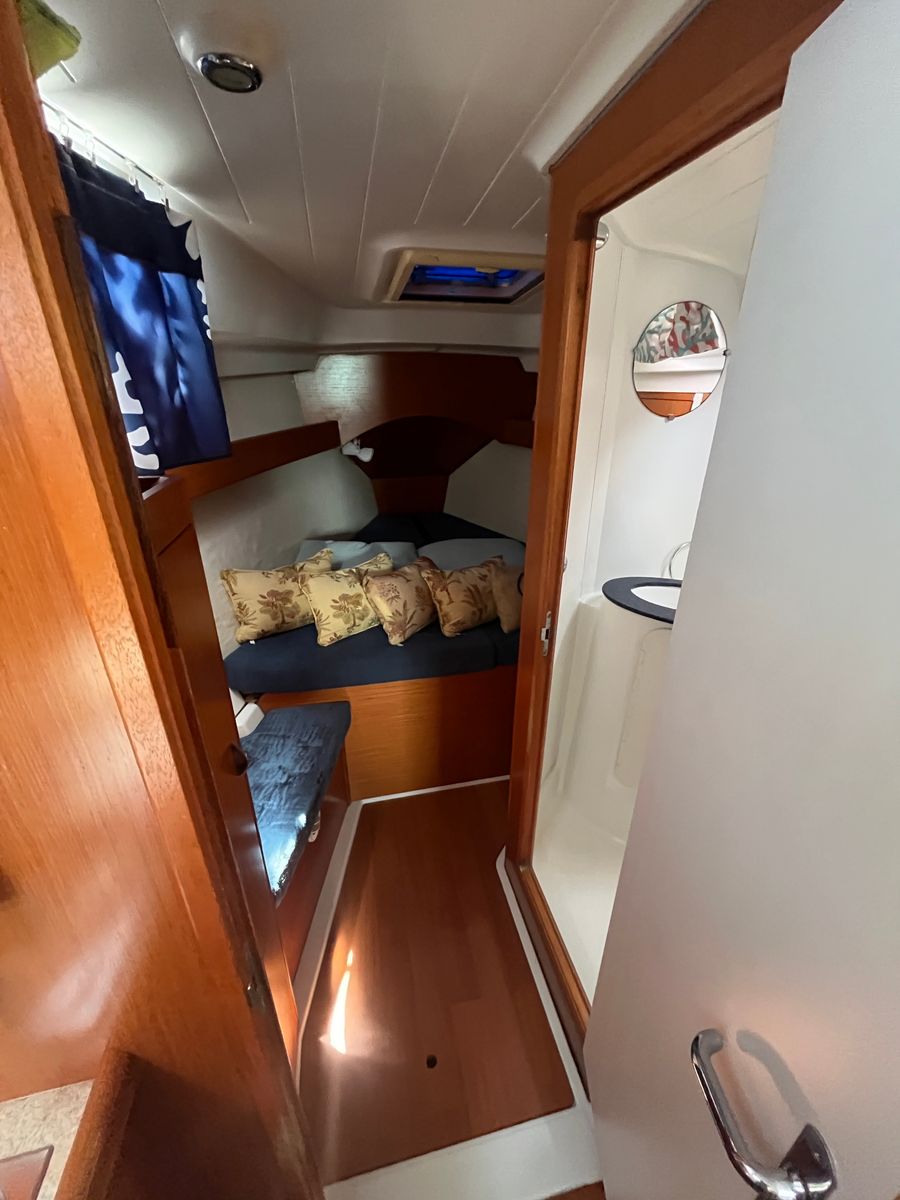 2005 Beneteau Cyclades 43.3