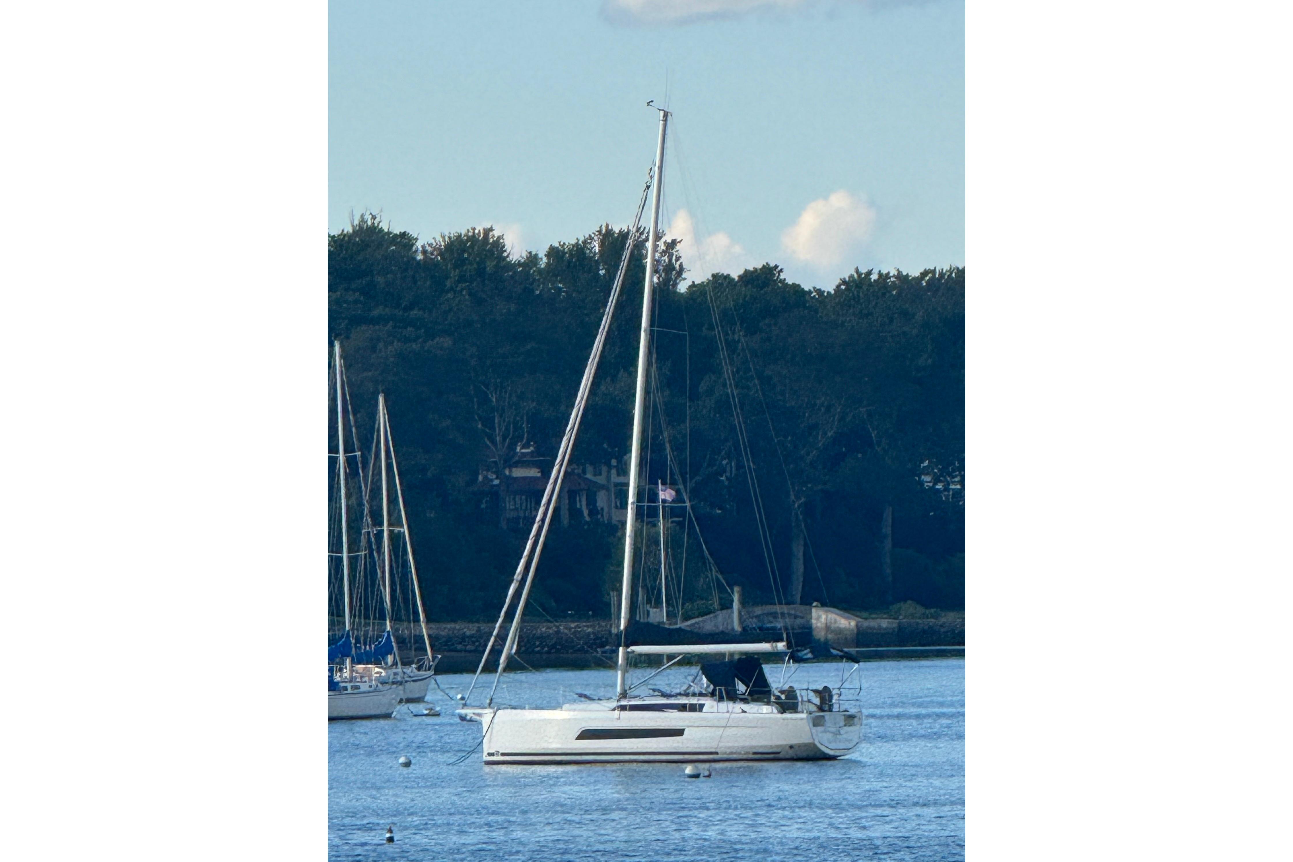 2024 Dufour 37 Boats