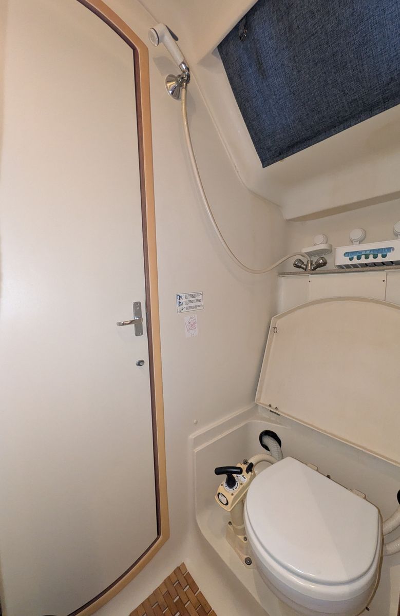 2001 Hunter 380