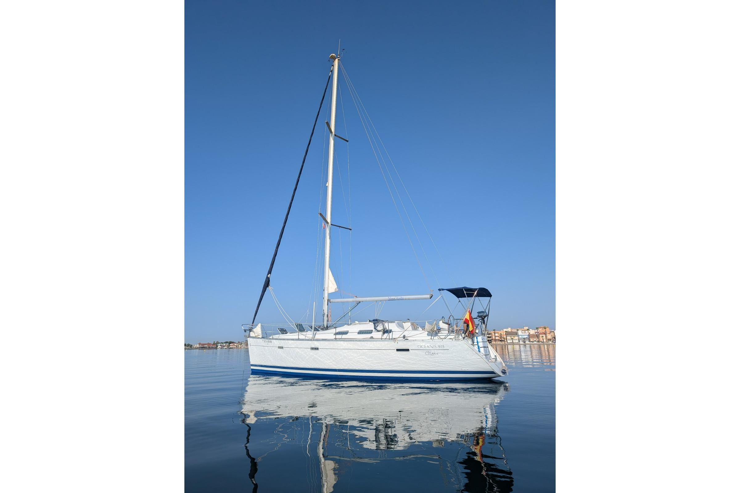 2004 Beneteau Oceanis Clipper 393 Boats