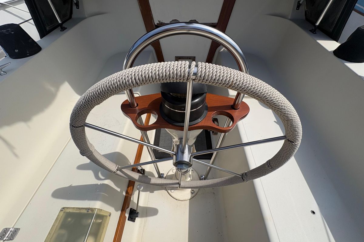 1979 US Yachts US 30