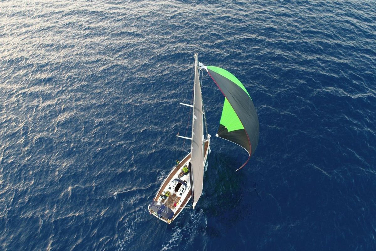 2013 Italia Yachts Iy13.98