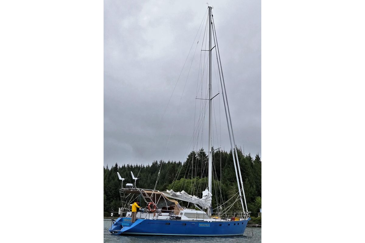 1996 Waterline 60 Pilothouse