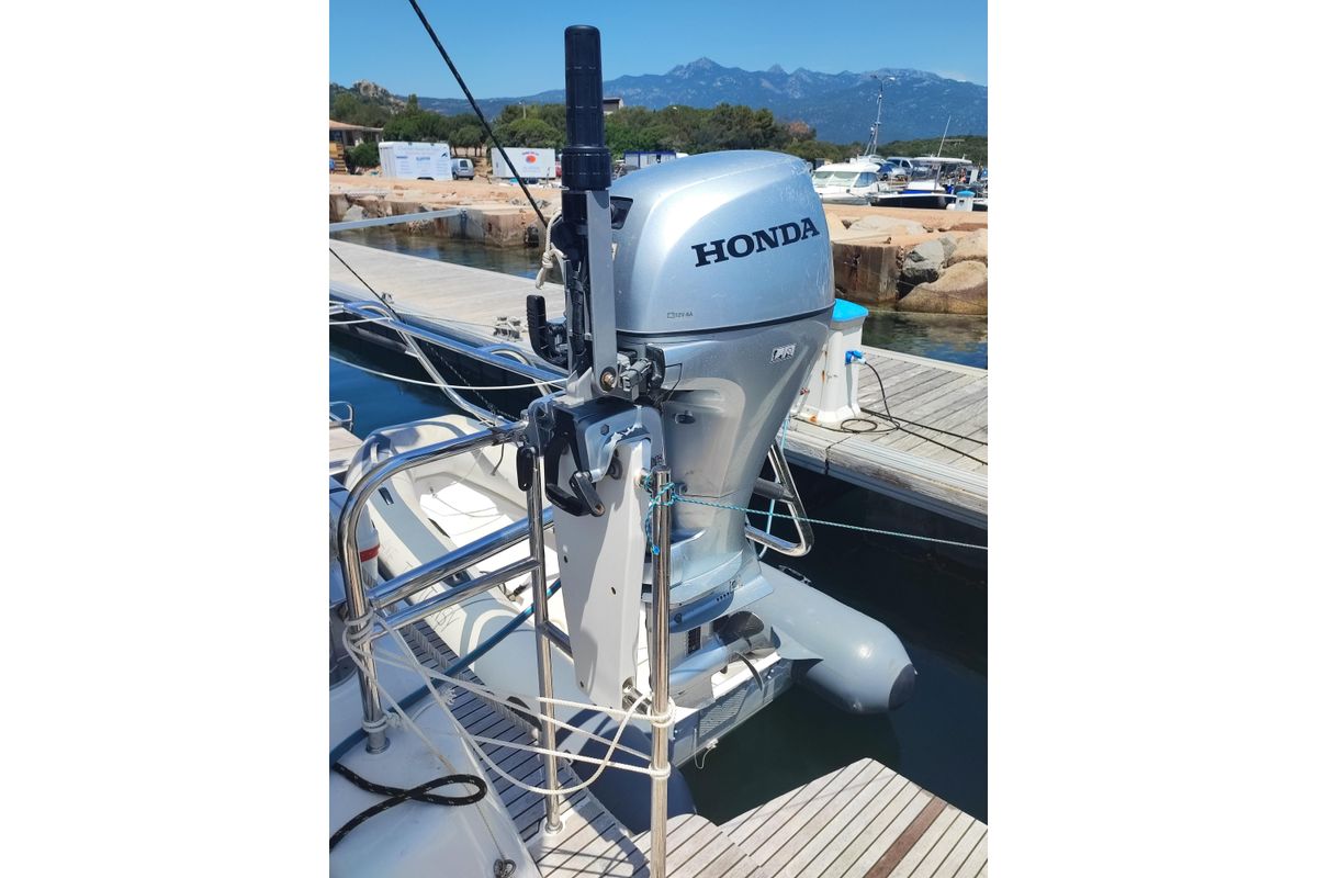 2021 Lagoon 42