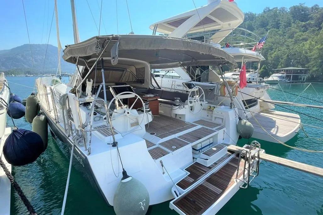 2015 Beneteau Oceanis 55