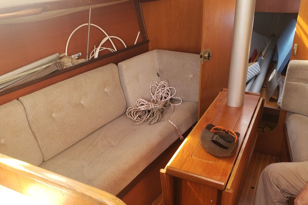 1985 Beneteau First 305