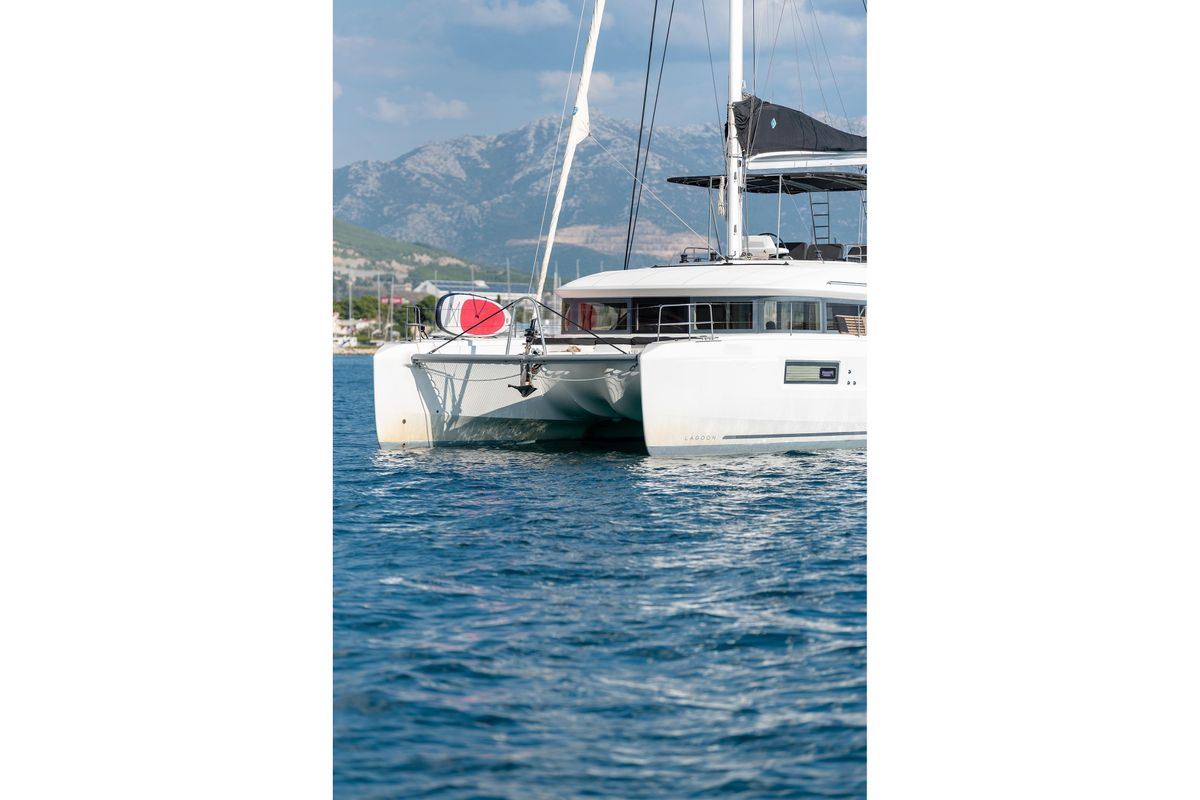 2019 Lagoon 50