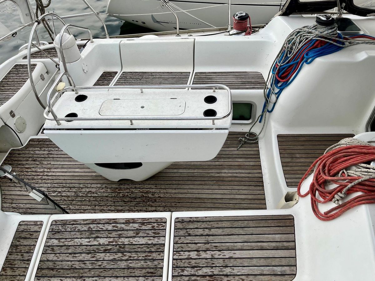2004 Jeanneau Sun Odyssey 43