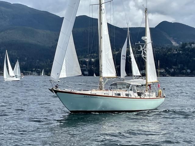 1973 Camper & Nicholsons 38