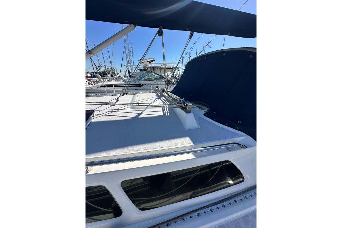 2004 Catalina 350