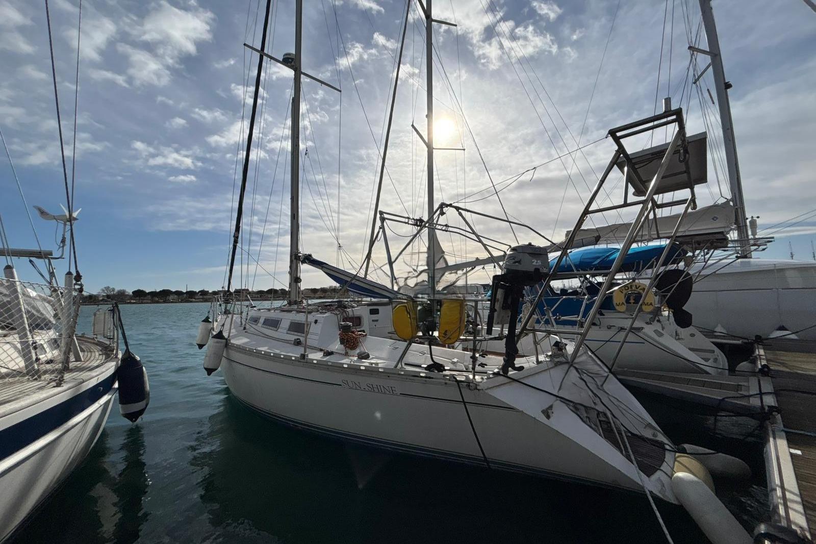 1986 Jeanneau Sun Shine 38 for sale in Port-Saint-Louis-du-Rhône, Bouches-du-Rhône, France