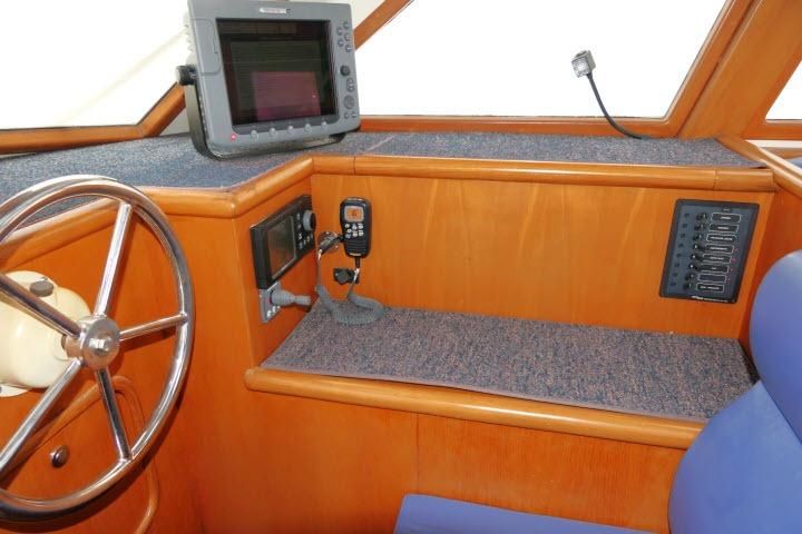 2002 Tayana 460 Vancouver Pilothouse