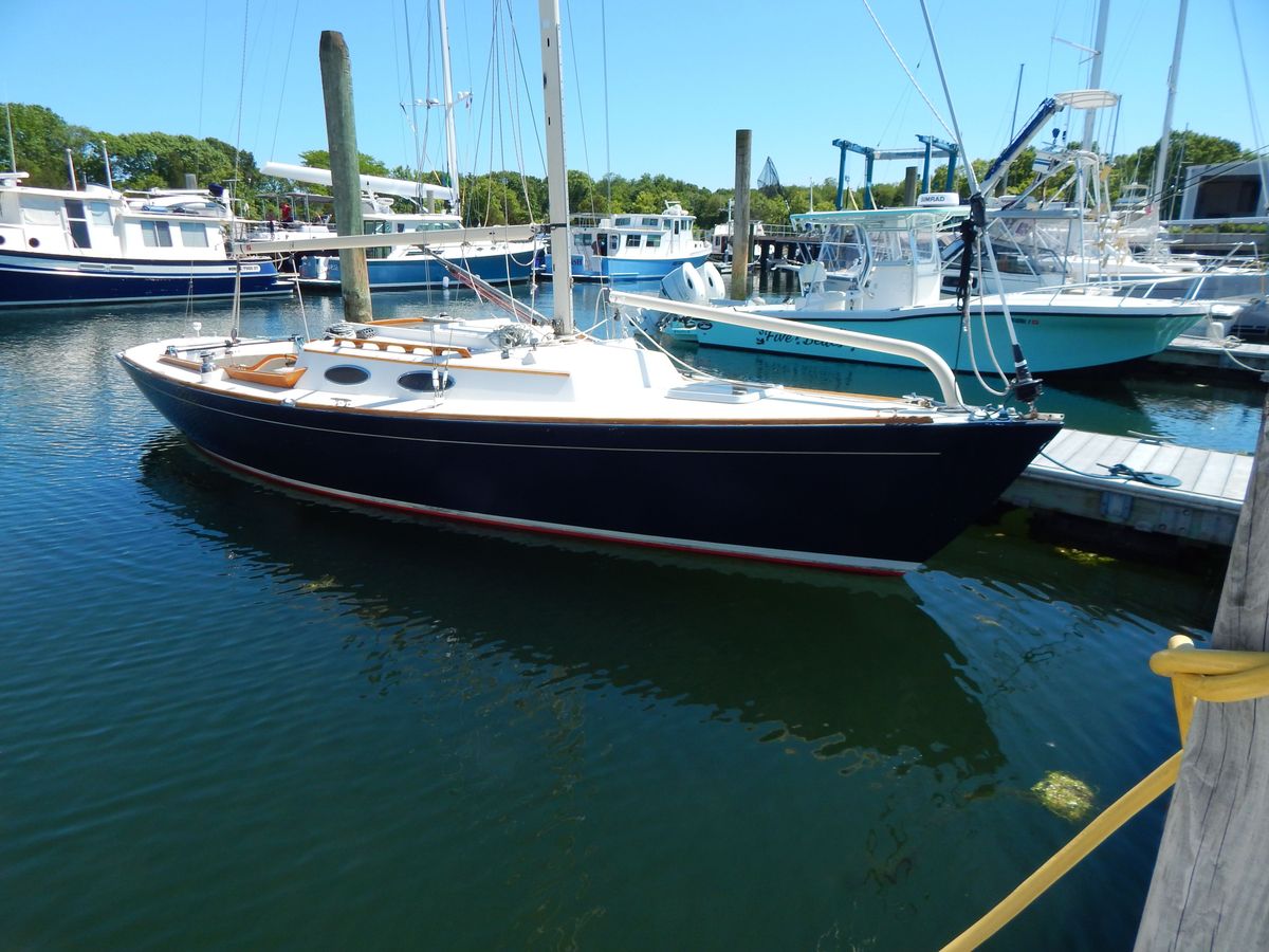 2002 Alerion 28 Express