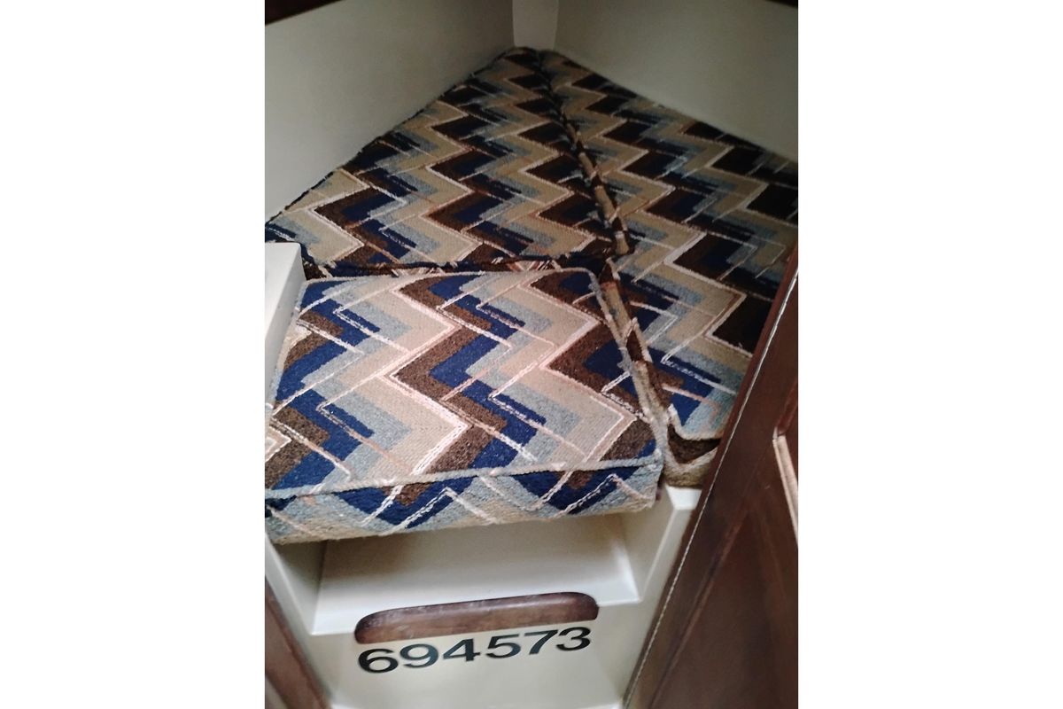 1982 Ericson 25+