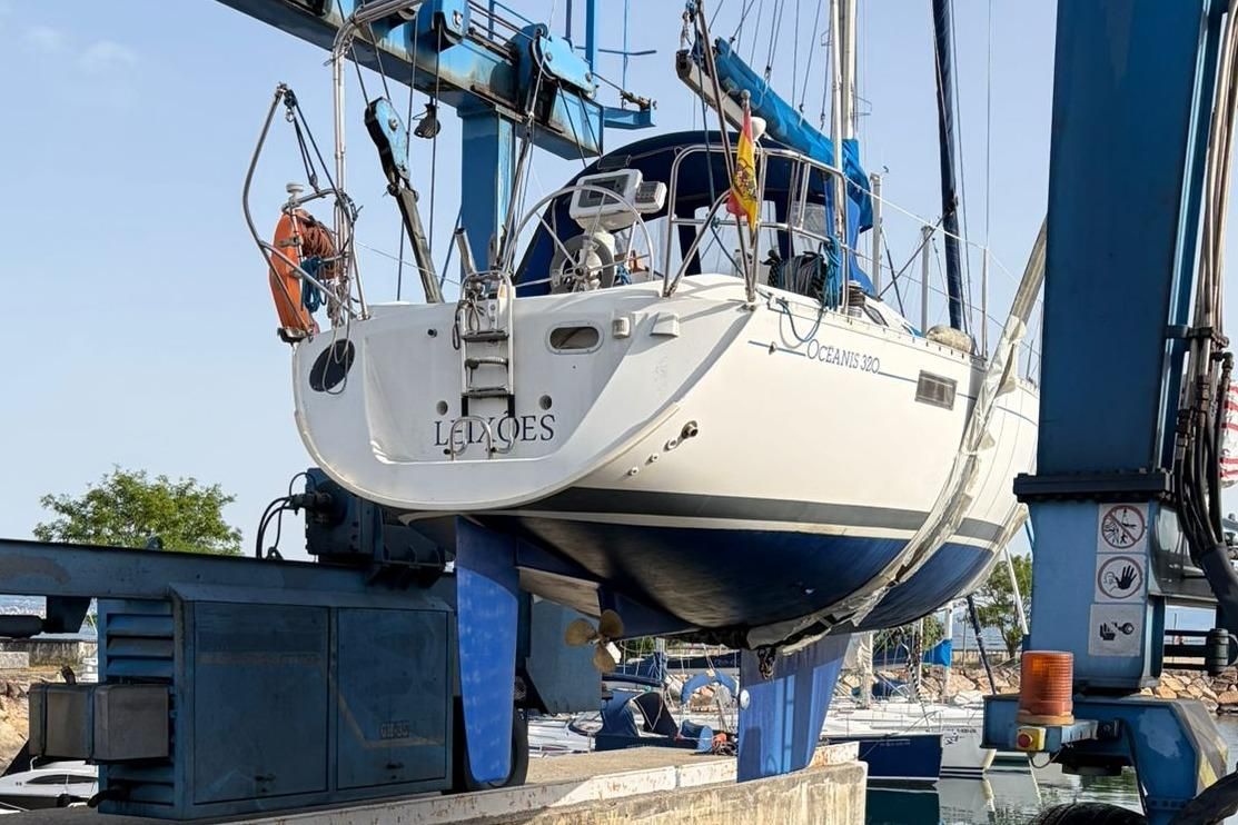 1989 Beneteau Oceanis 320