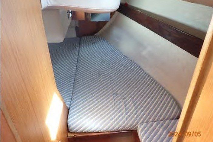1985 Beneteau First 305