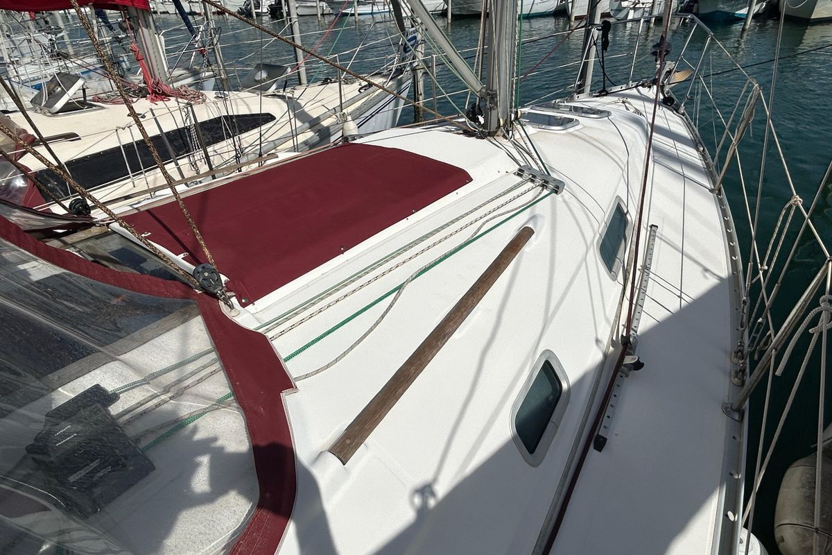 2000 Beneteau Oceanis Clipper 311