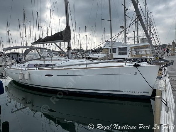 2012 Beneteau Oceanis 37