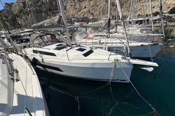 2024 Dufour 37 Boats
