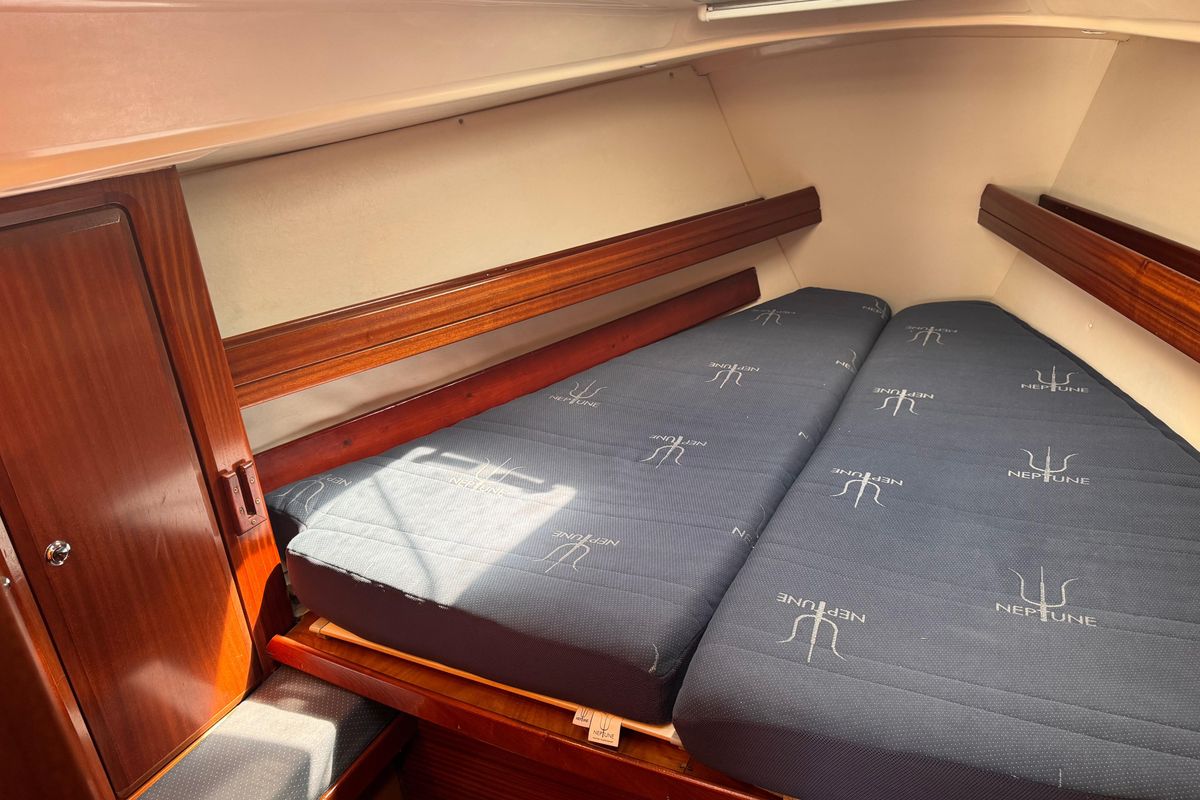 2000 Bavaria Cruiser 34