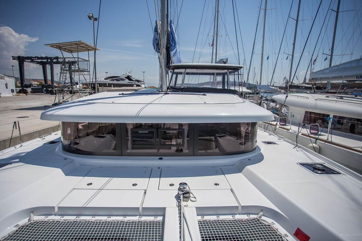 2019 Lagoon 42