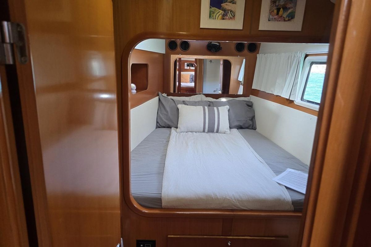 2005 Lagoon 440