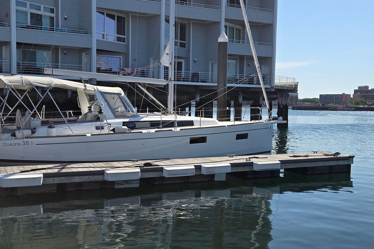 2023 Beneteau Oceanis 38.1
