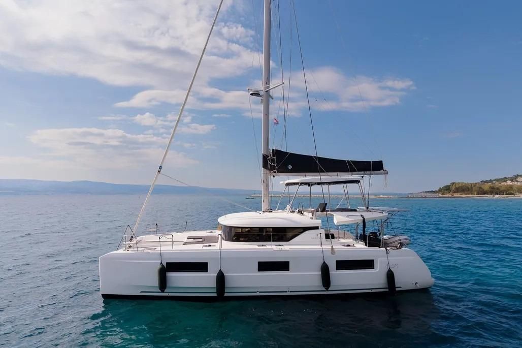 2023 Lagoon 46