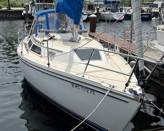 1990 Catalina 28 for sale in Muskegon, Michigan