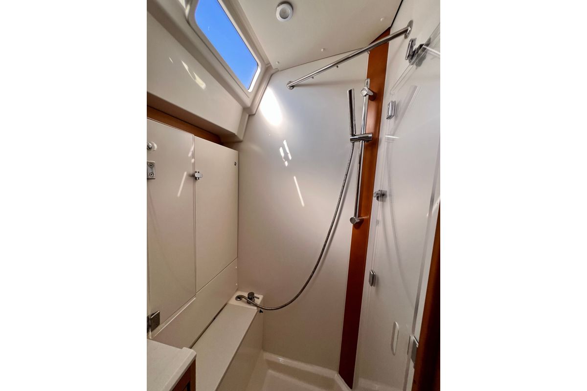 2018 Jeanneau 54