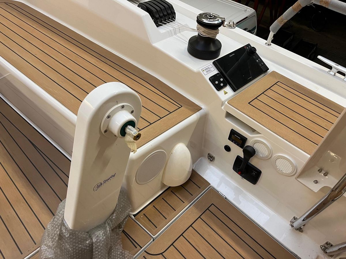 2024 Hanse 410 for sale in Greifswald, Mecklenburg-Western Pomerania, Germany (41 ft)