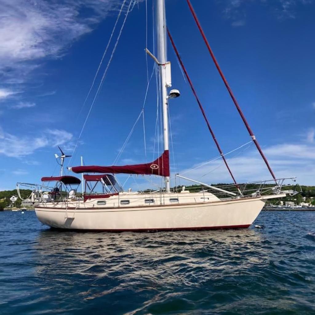 1995 Island Packet 37 for sale in Harpswell, Maine