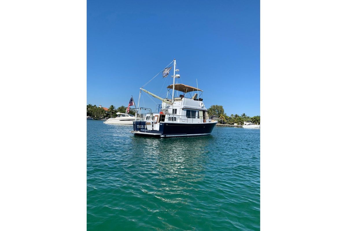 1997 Sabreline 36 Fast Trawler for sale in Key Biscayne, Florida 36 ft