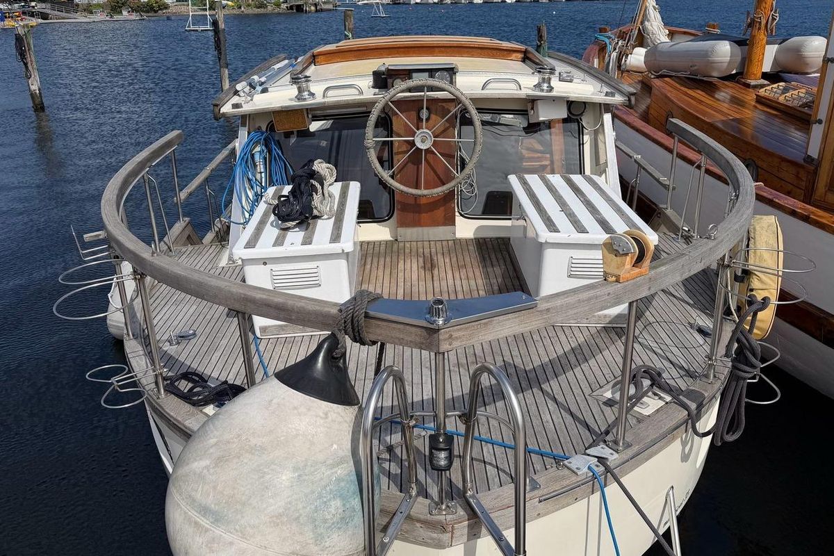 1980 Nauticat 33