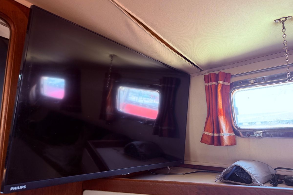 1985 Lancer Yachts 40 Motorsailer