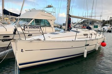 2006 Beneteau 323 Boats
