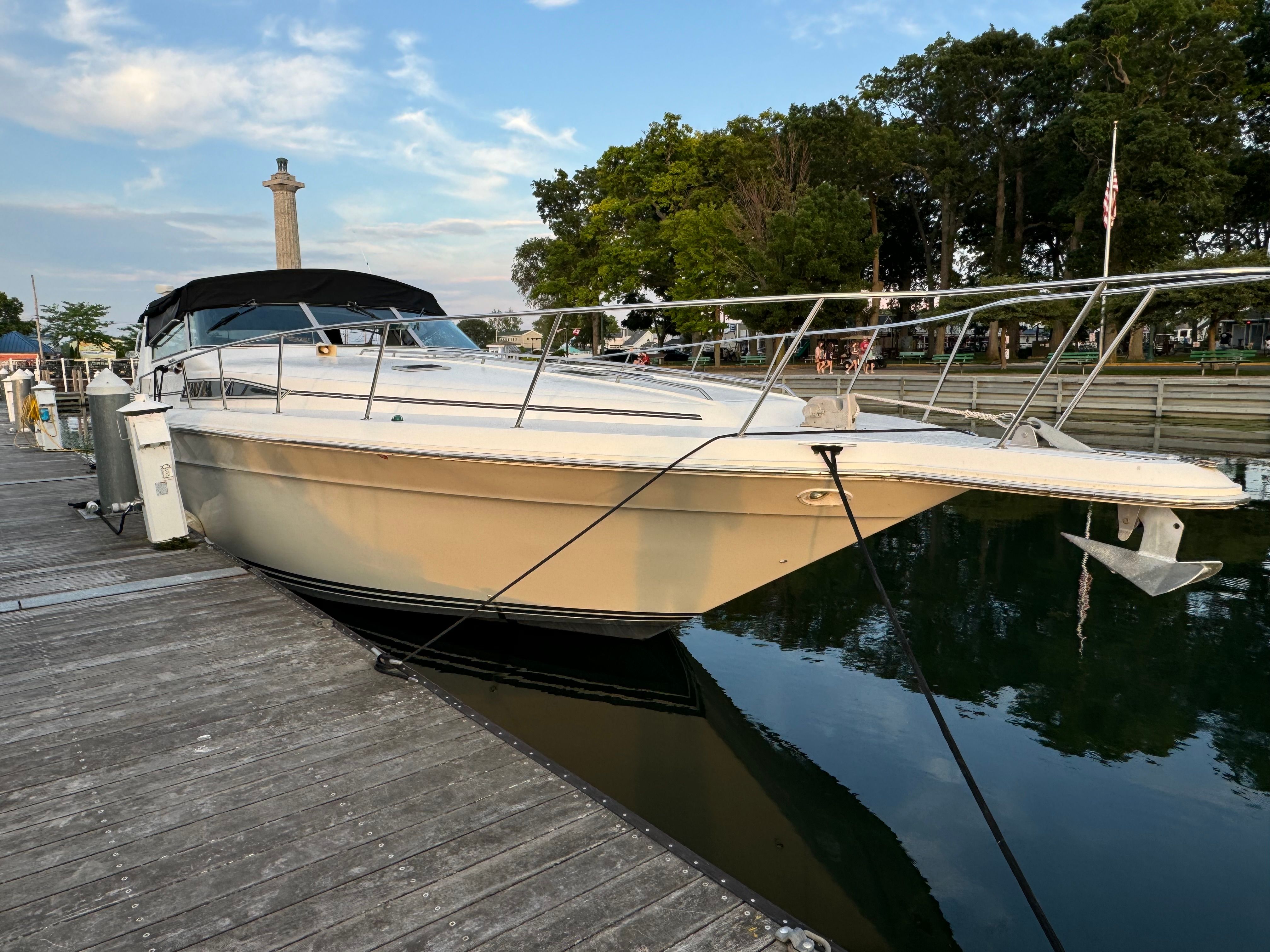 1991 Sea Ray Sundancer 440 for sale in Sandusky, Ohio