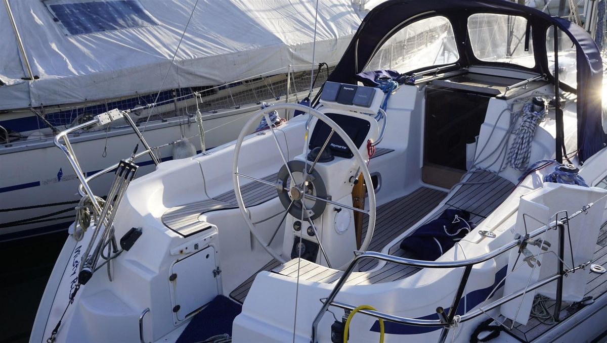 2002 Bavaria 36 Cruiser