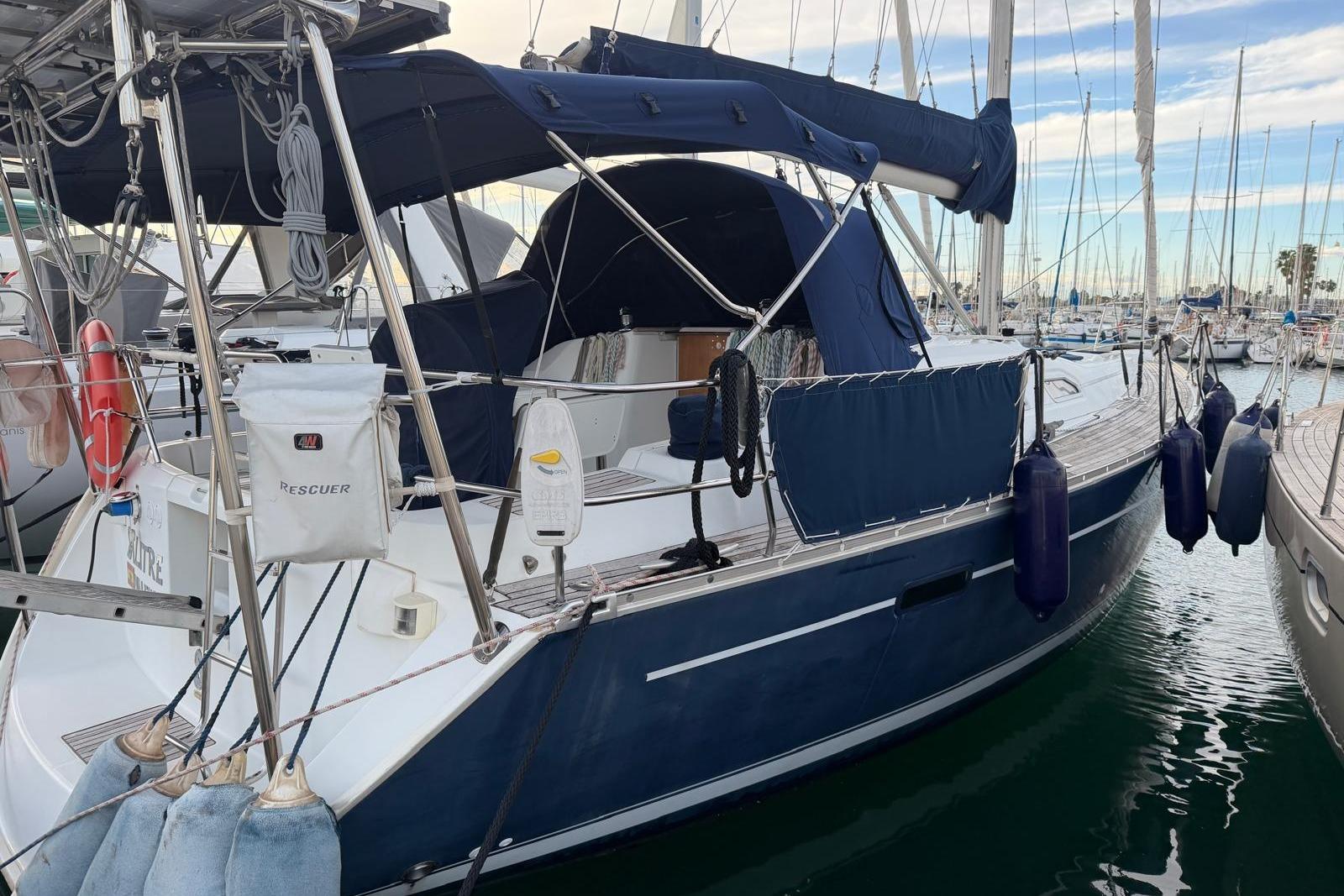 2004 Beneteau Oceanis Clipper 393 Boats
