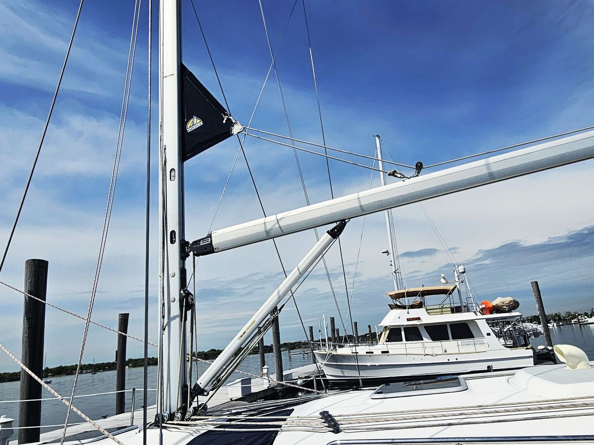 2007 Hunter 41 Aft Cockpit