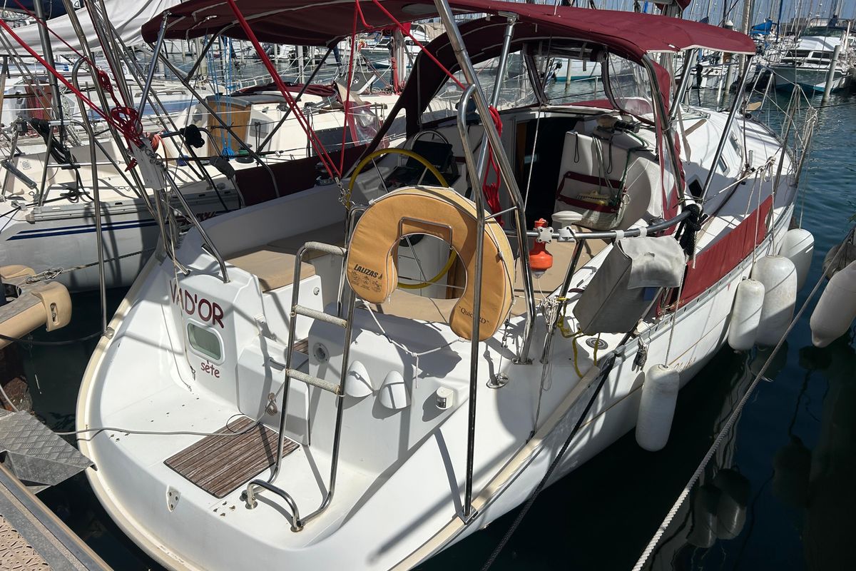 2000 Beneteau Oceanis Clipper 311