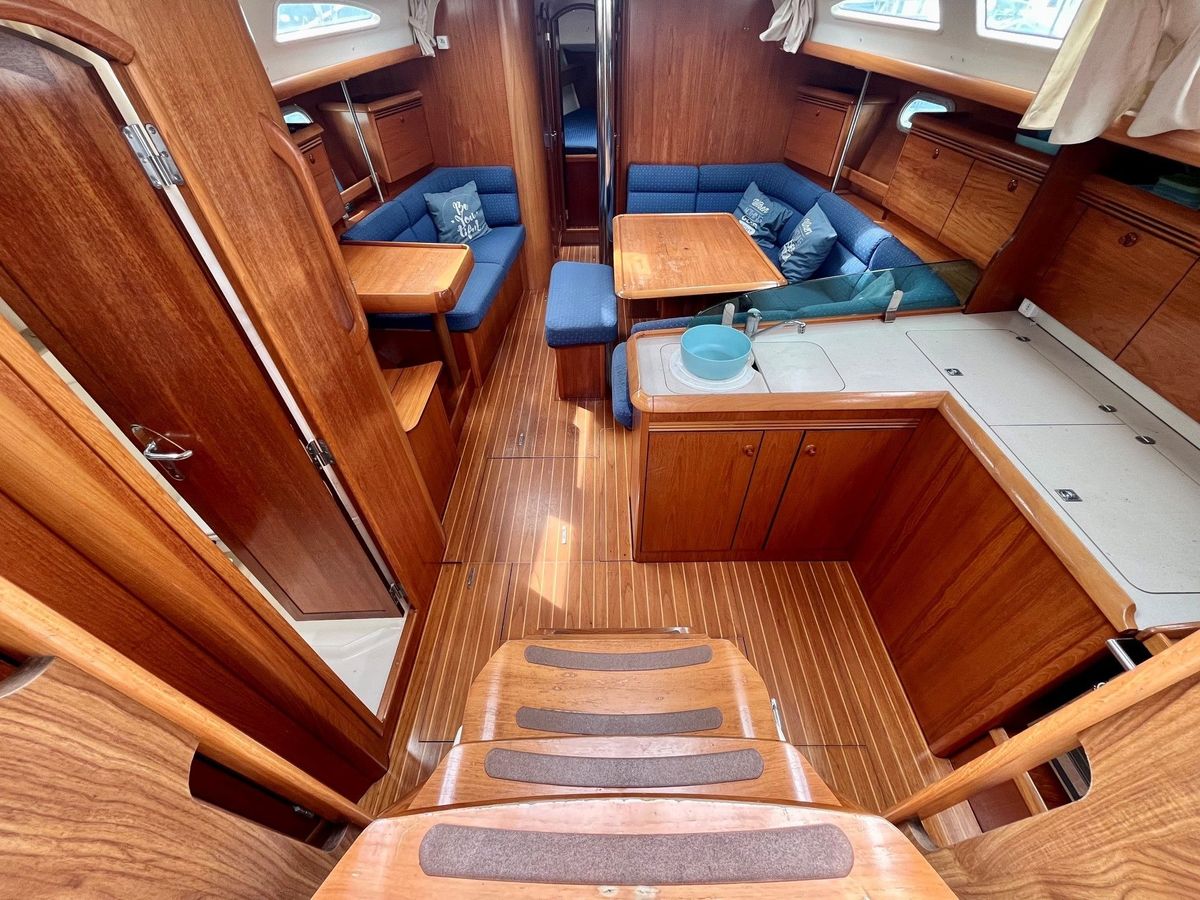 2004 Jeanneau Sun Odyssey 43