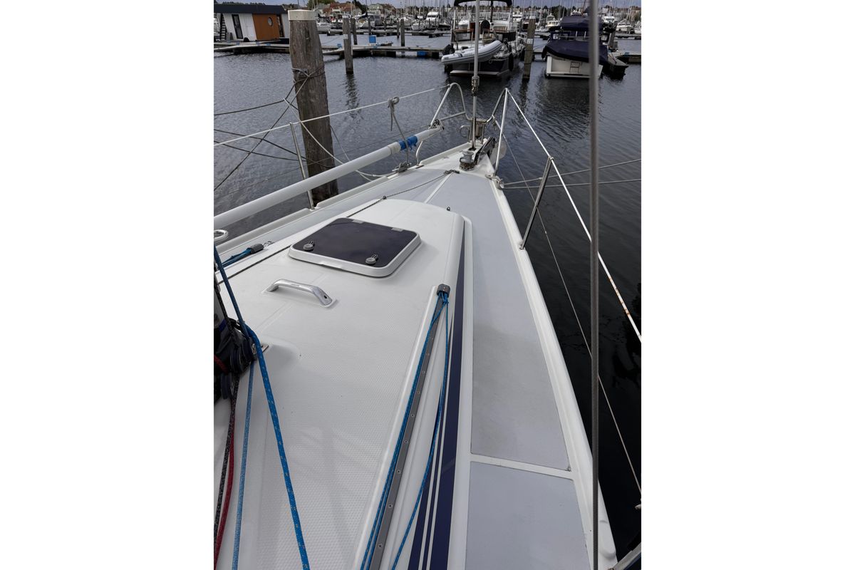 1996 Dehler 35 Cruising